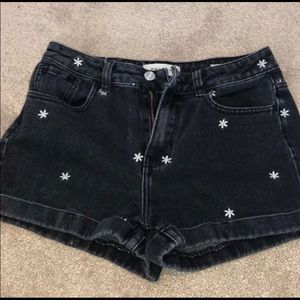 Pacsun Black Daisy Embroidered Shorts